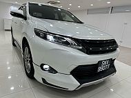 Toyota Harrier Premium 2.0 Sunroof 2015 White Body Kit Rear Screen